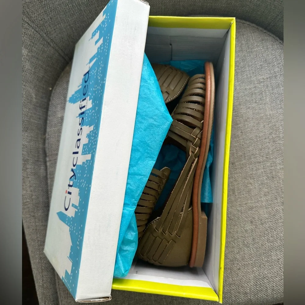 City classified Olive  Sandals - Picture 5 of 5
